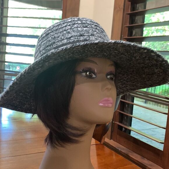 NEW Gray/Black Jessica Simpson wide rim Hat 4.25” Rim - Picture 9 of 12